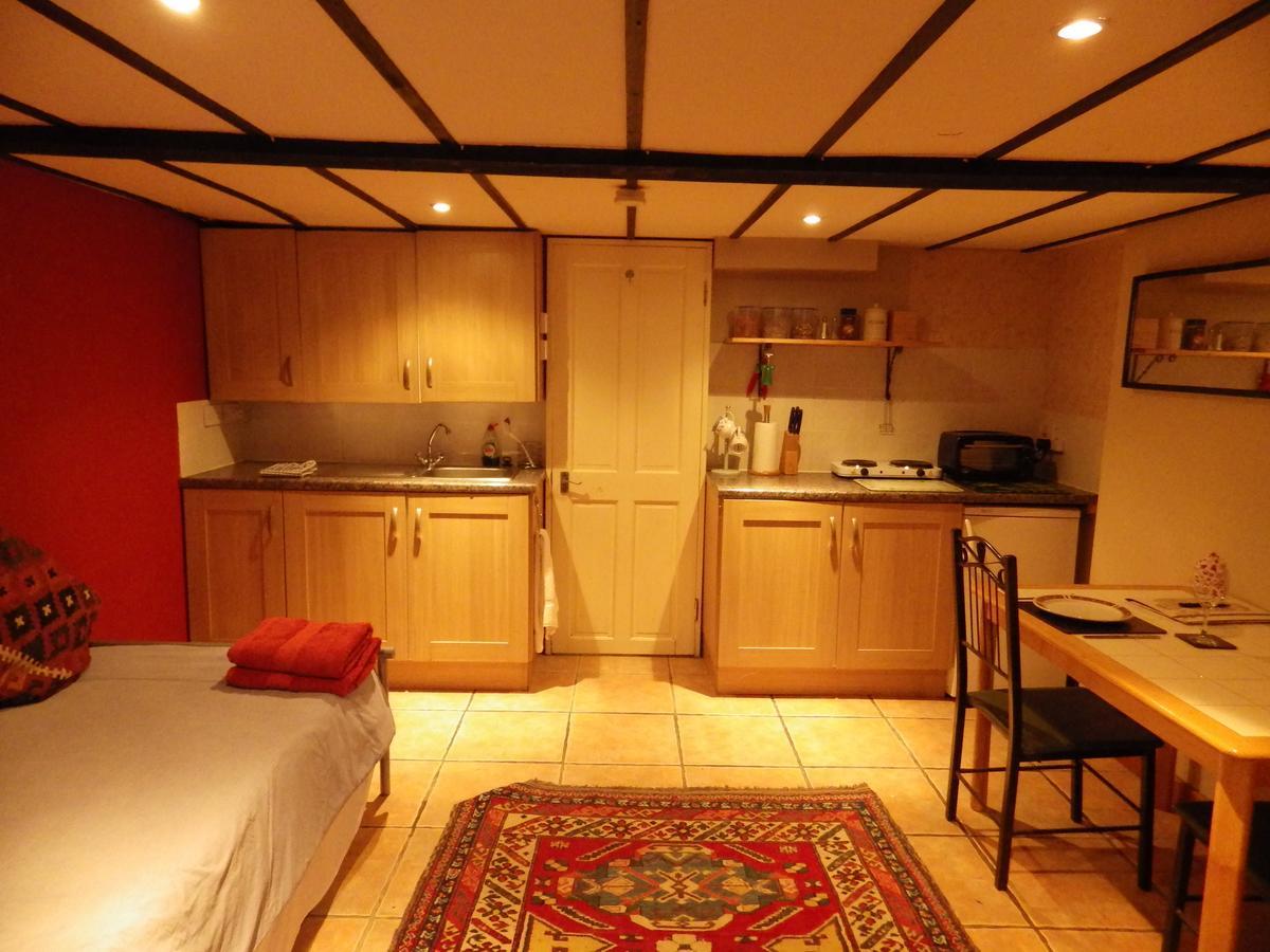 Ryvington Apartments Abergavenny Rum bild
